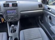 Volkswagen Golf 31