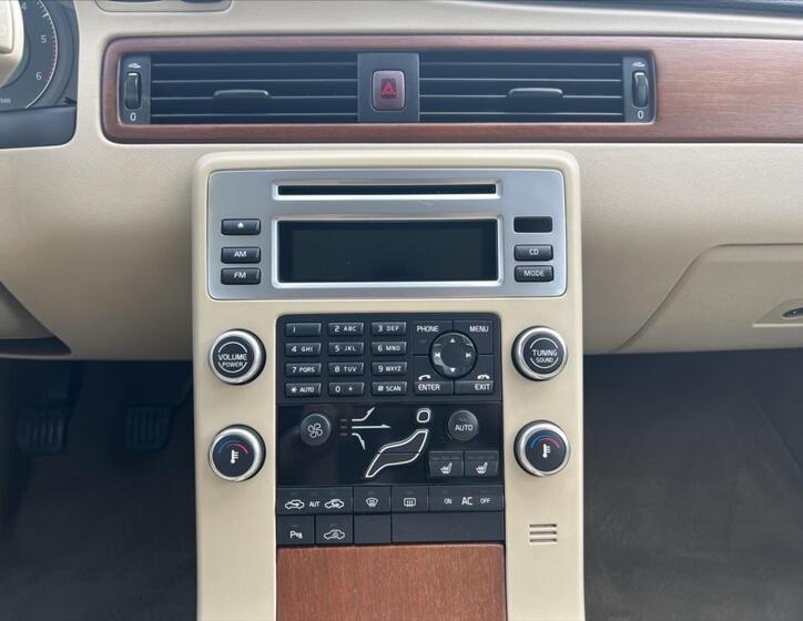 Volvo V70 20