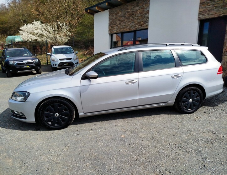 Volkswagen Passat 2