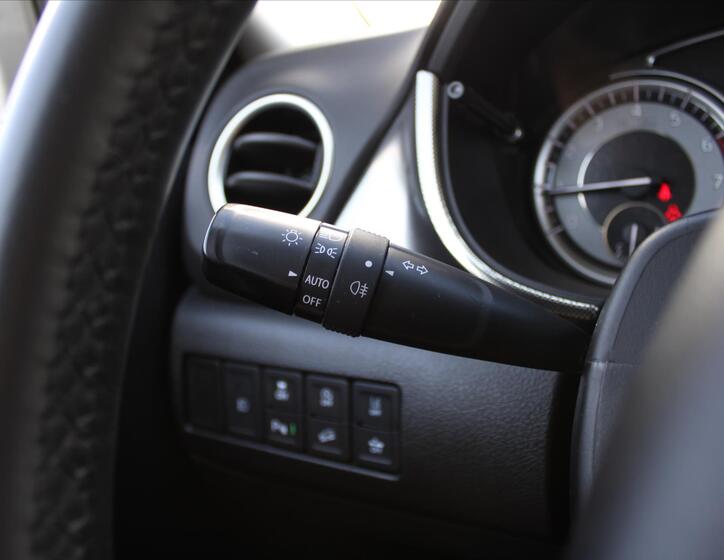 Suzuki Vitara 16