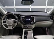 Volvo XC90 13