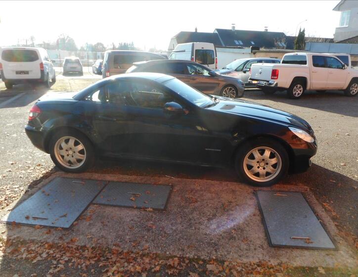 Mercedes-Benz SLK 4