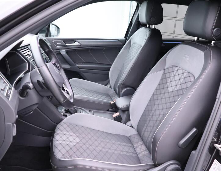 Volkswagen Tiguan 13