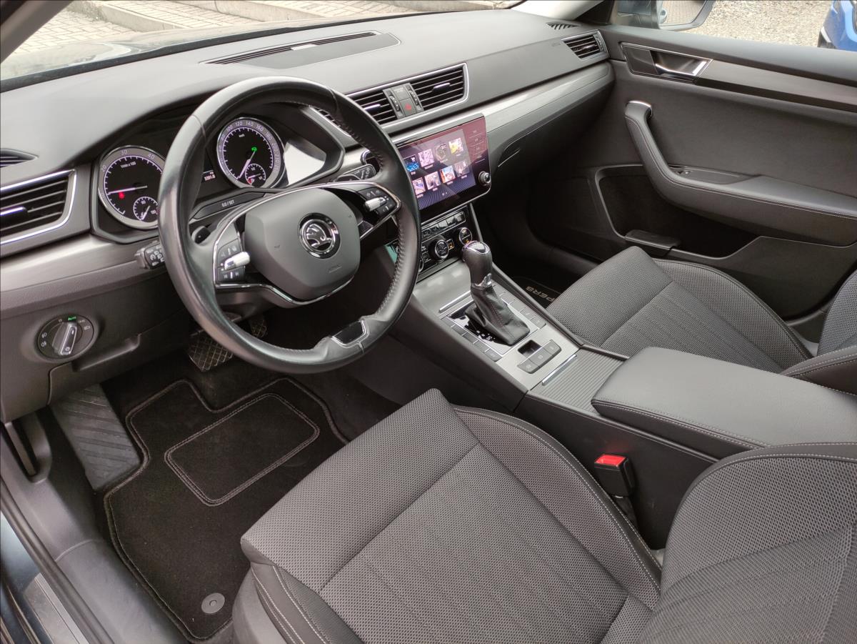 Škoda Superb