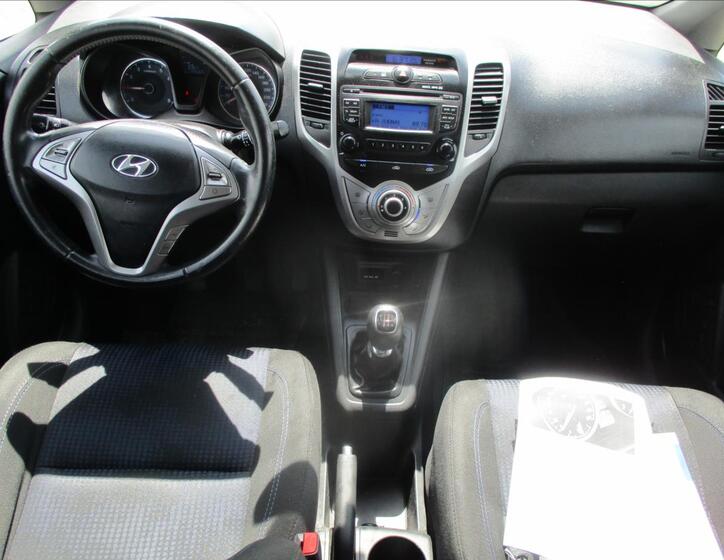 Hyundai ix20 12