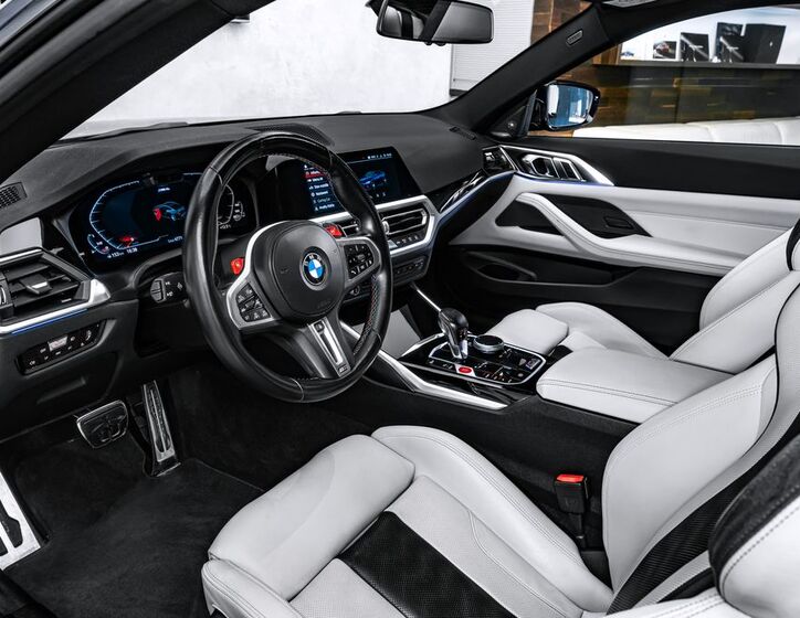 BMW M4 16