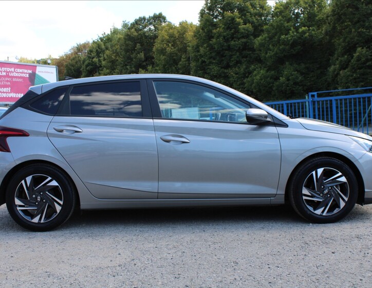 Hyundai i20 4