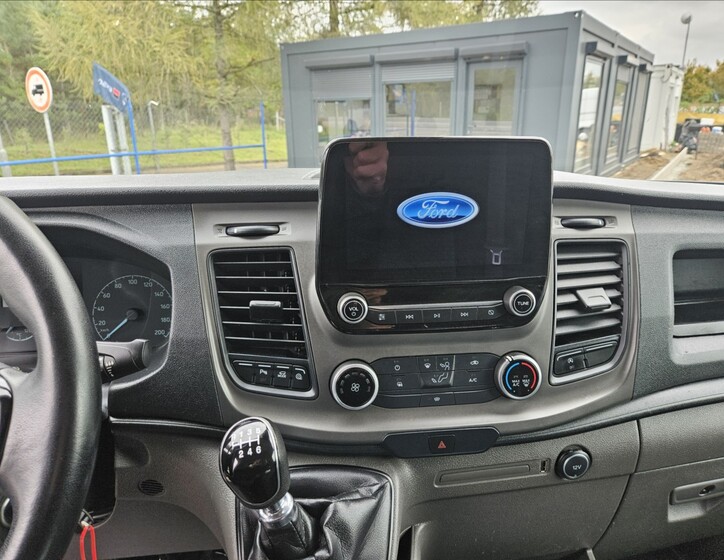 Ford Transit 10