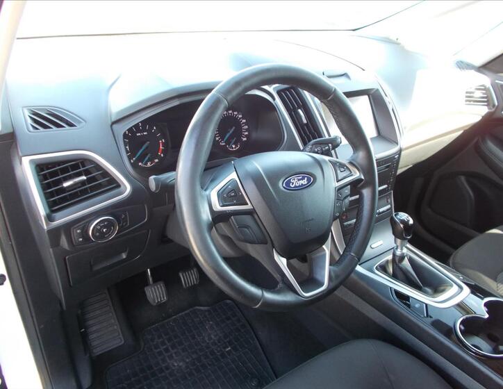 Ford Galaxy 18