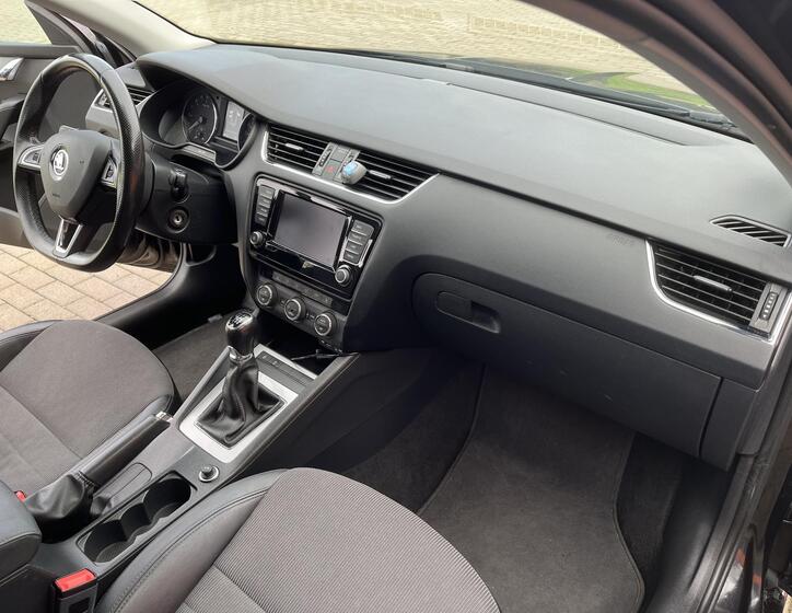 Škoda Octavia 15