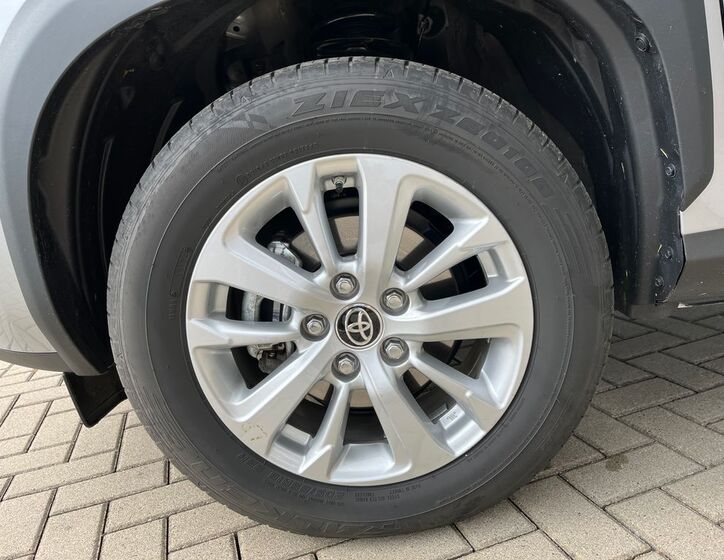Toyota Yaris Cross 28