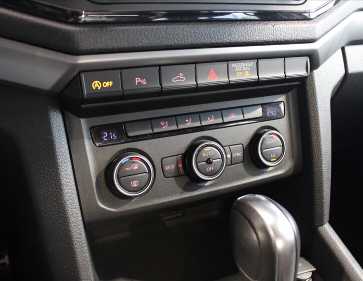 Volkswagen Amarok 21