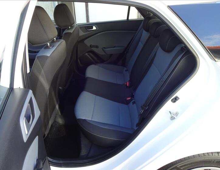 Hyundai i20 20