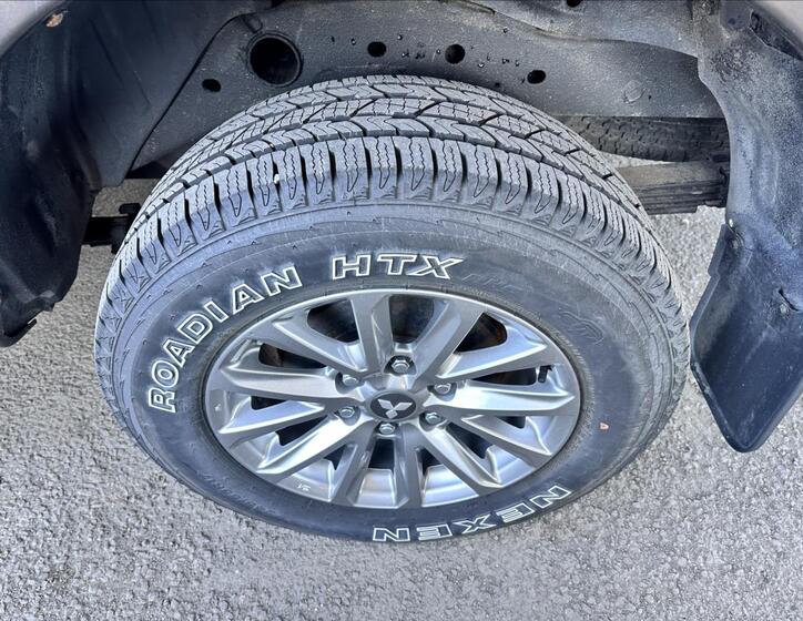 Mitsubishi L200 23