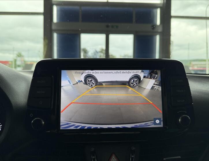 Hyundai i30 16