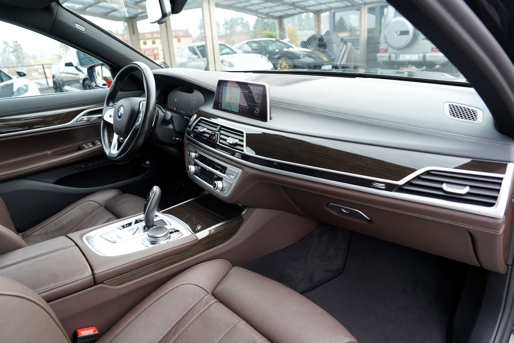 BMW Řada 7