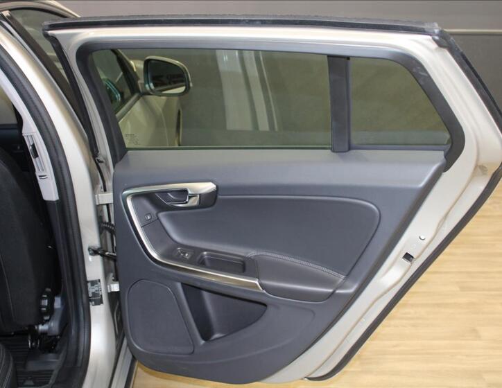 Volvo V60 18