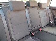 Volkswagen Golf 29
