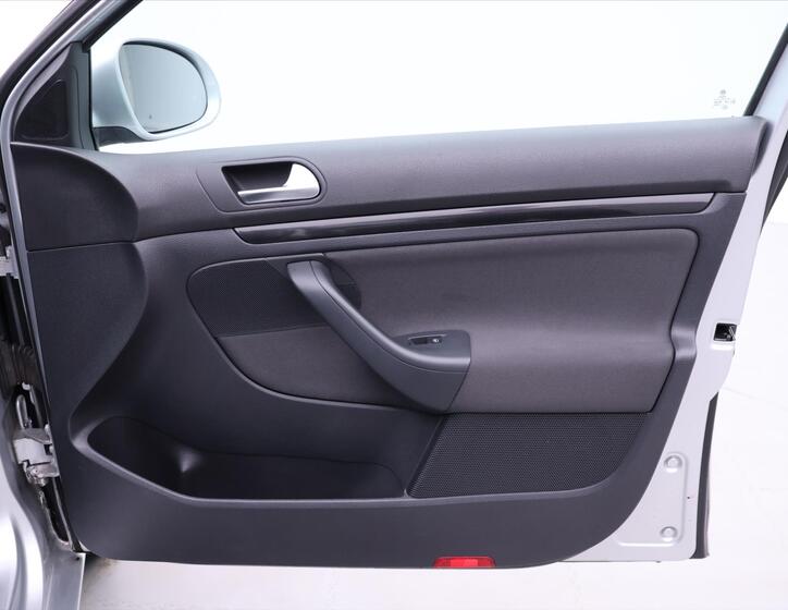 Volkswagen Golf 13
