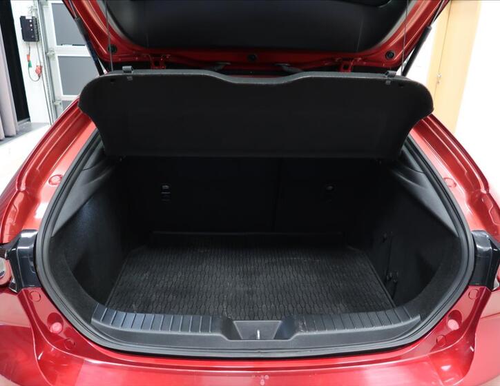 Mazda 3 9