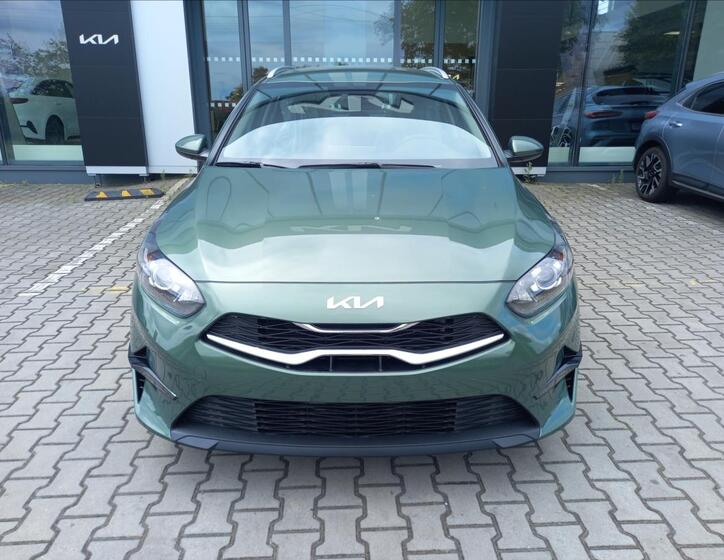KIA Ceed 4