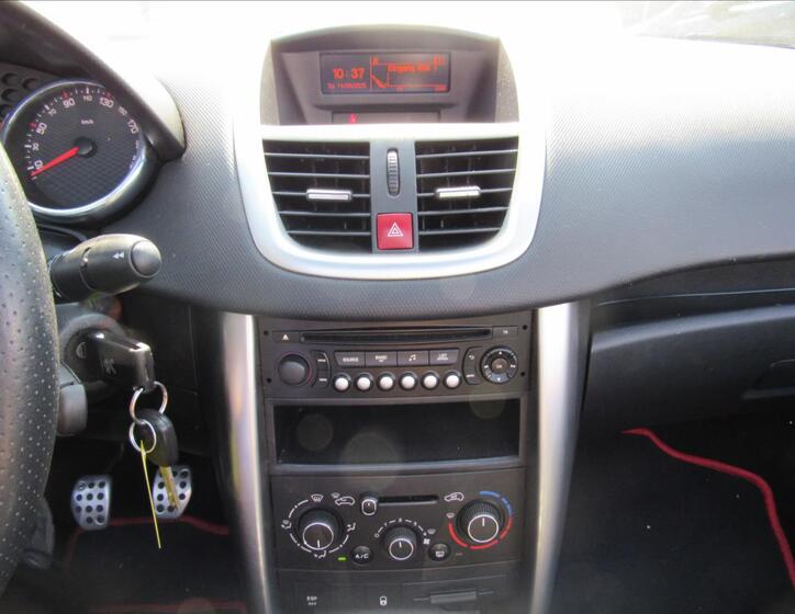 Peugeot 207 27