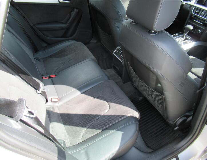Audi A4 12