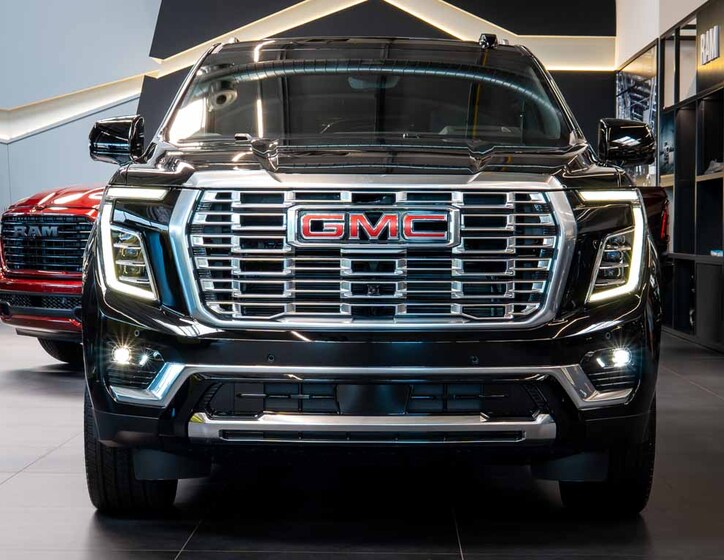 GMC Yukon 13