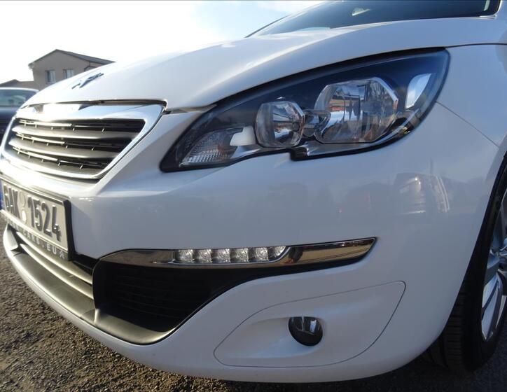 Peugeot 308 4