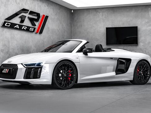 Audi R8