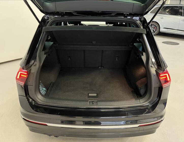 Volkswagen Tiguan 30