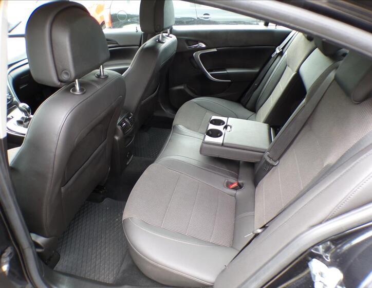 Opel Insignia 16