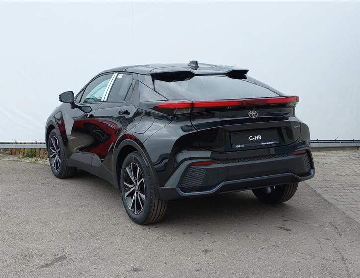 Toyota C-HR 7
