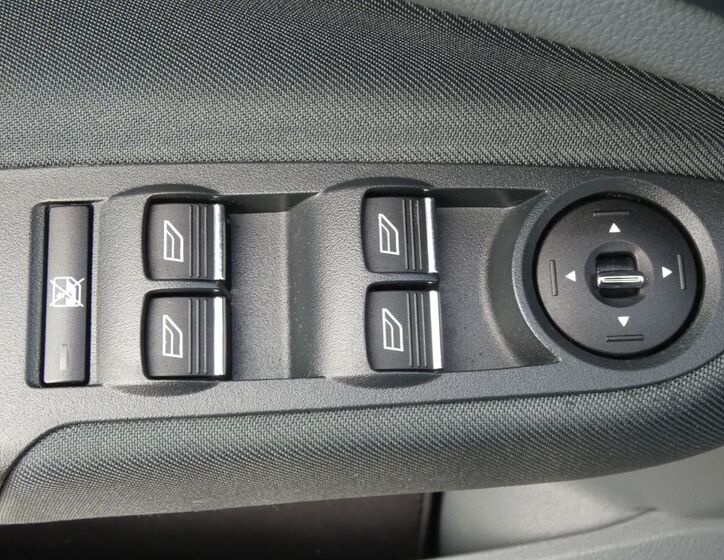 Ford C-MAX 23