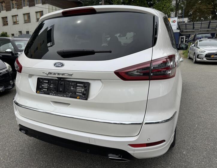 Ford S-MAX 14
