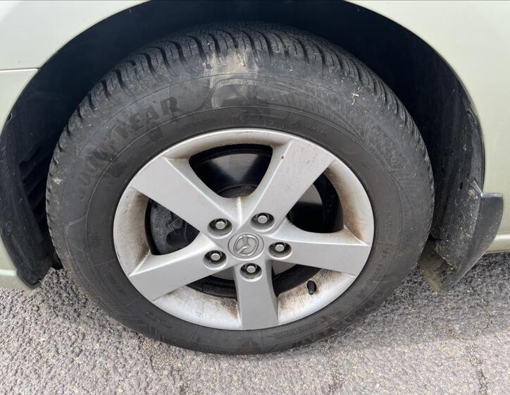 Mazda 5 36