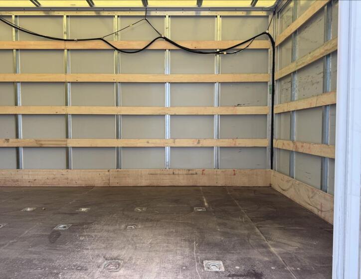 Volkswagen Crafter 22