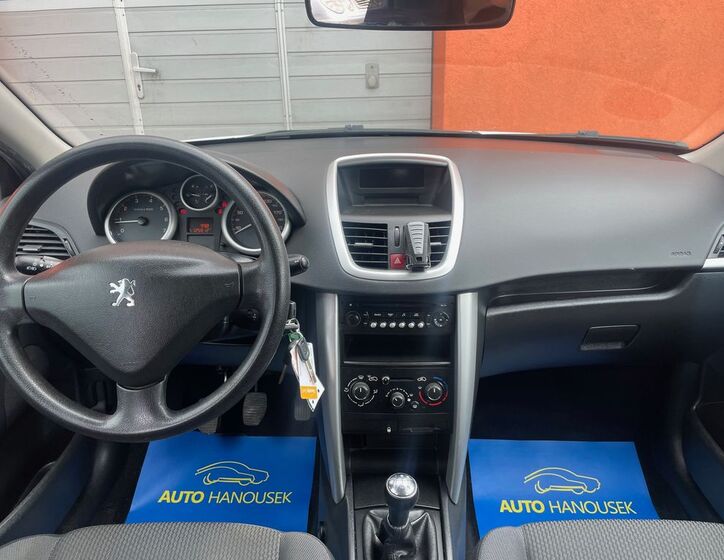 Peugeot 207 11