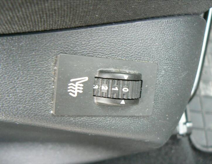 Peugeot 208 19