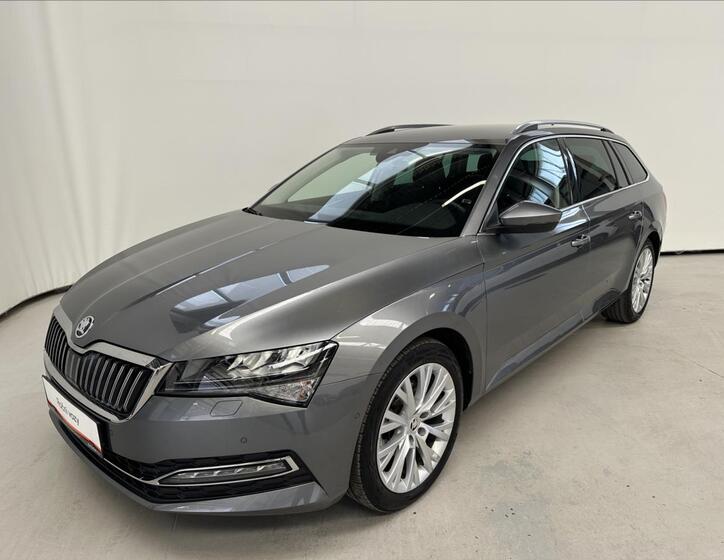 Škoda Superb 1