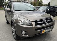 Toyota RAV4 16