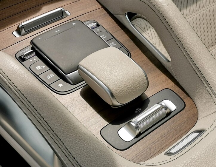 Mercedes-Benz GLS 11