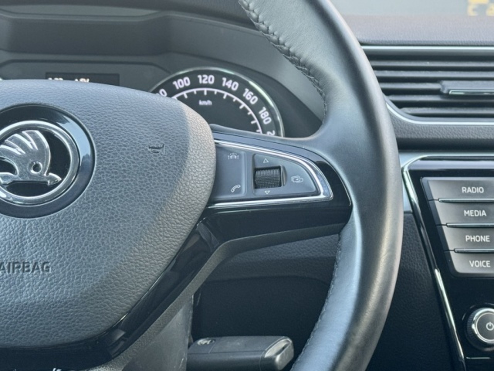 Škoda Superb 20