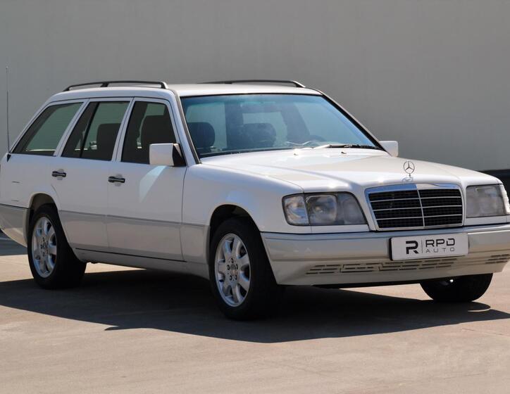 Mercedes-Benz 124 29
