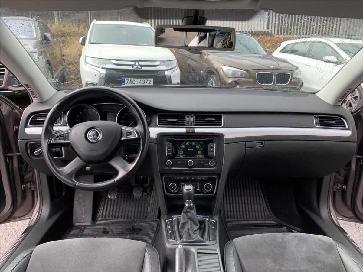 Škoda Superb