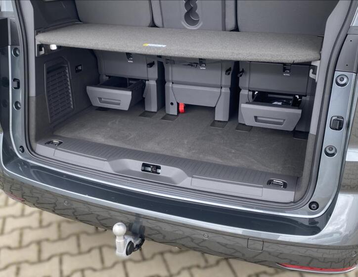 Volkswagen Multivan 16