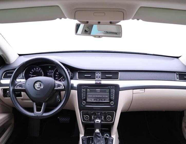 Škoda Superb 28