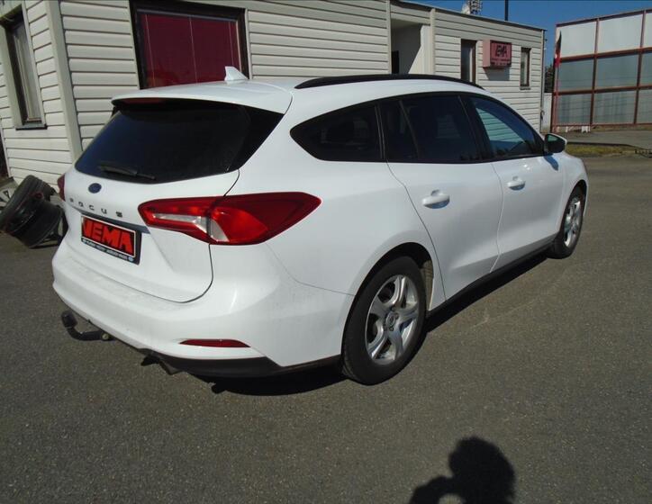 Ford Focus 6