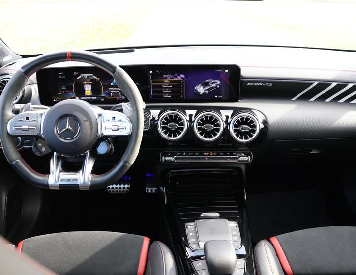 Mercedes-Benz CLA 45