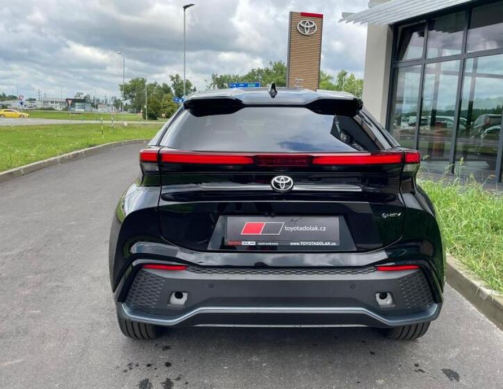 Toyota C-HR 5